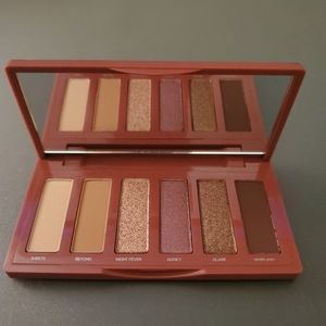 Urban decay aphrodisiac mini palette